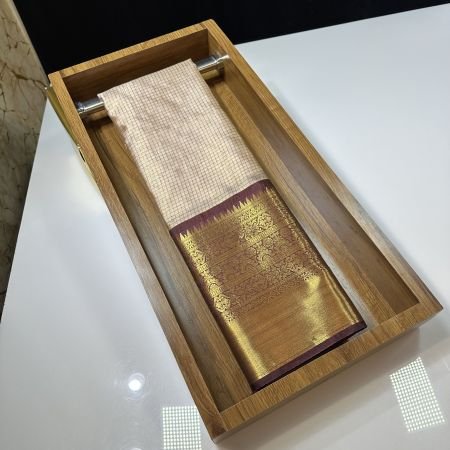 VINATAGE TISSUE CHECKS