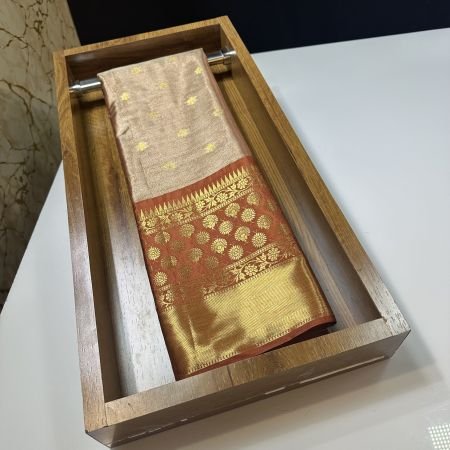 RUST TISSUE SELF BOOTI